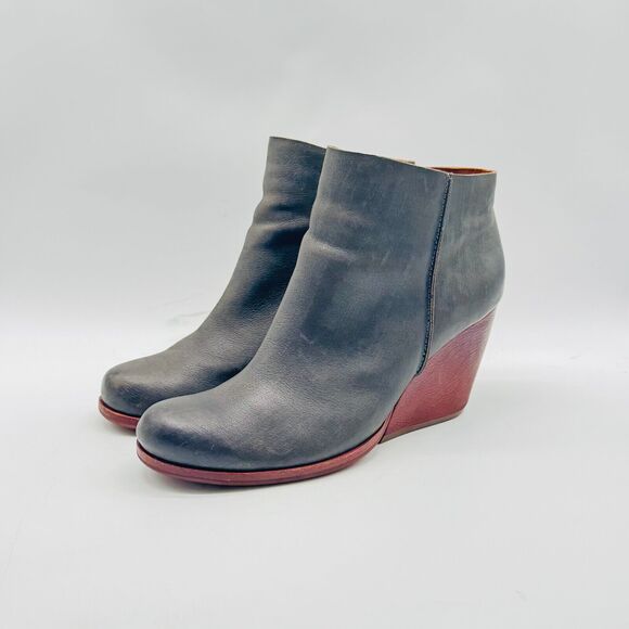 Korkease Boots Womens 8 Gray Leather Ankle Zip Back Casual Wedge Comfort Shoes - Picture 4 of 13